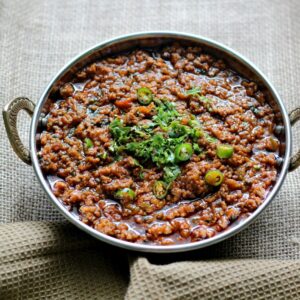 Tawa Bhuna Qeema (chicken)